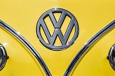 Německá továrna Volkswagenu na baterie zůstane na poloviční kapacitě