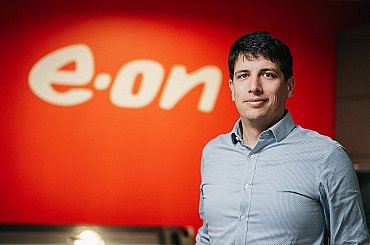 Velkoobchodní ceny energií výrazně klesají. Rizika na trhu ustupují, brzdou jsou jen dražší povolenky