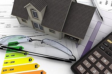 ČEZ od začátku příštího roku zlevní elektřinu a plyn 1,6 milionu zákazníků