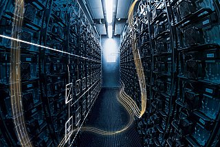 Úbytek nových solárních elektráren loni zrychlil, přibývají naopak baterie