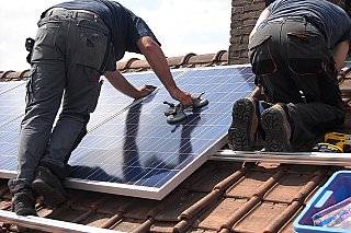 Analýza: Solární energie pokryla větší procento spotřeby elektřiny v ČR než loni