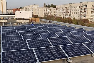 Všetko elektrifikovať? Bez lacnejšej elektriny to nepôjde, zhodujú sa odborníci